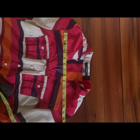 Beautiful multi colored blouse in Medium - Picture 8 of 16